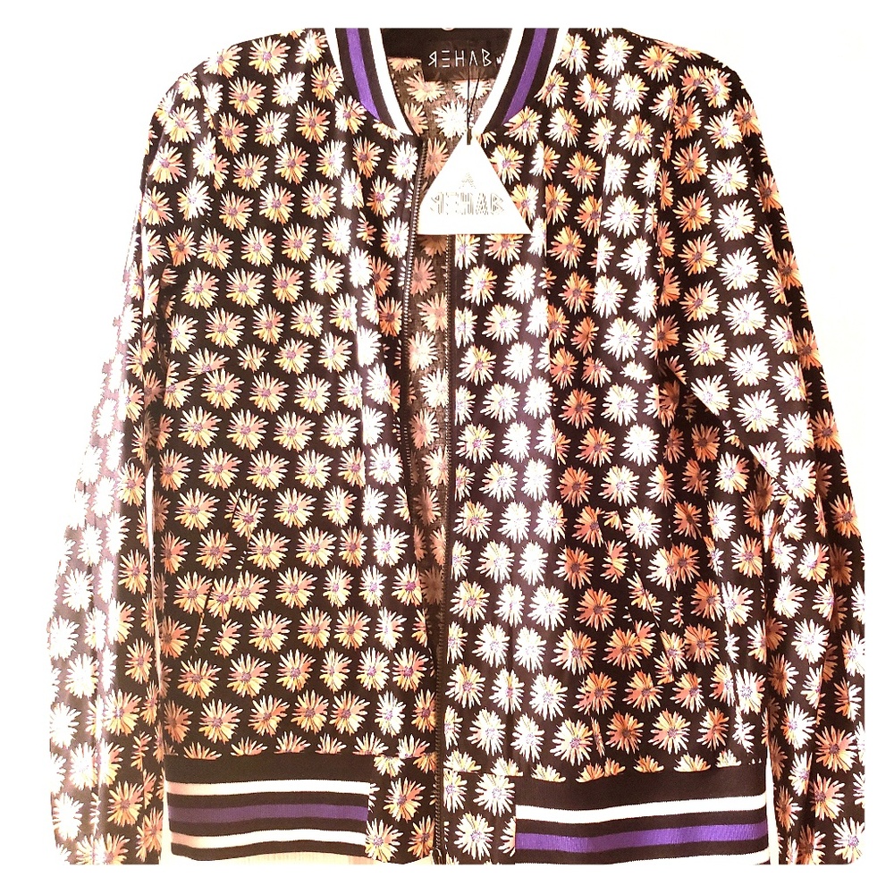 Jacket - Picture 1 of 4